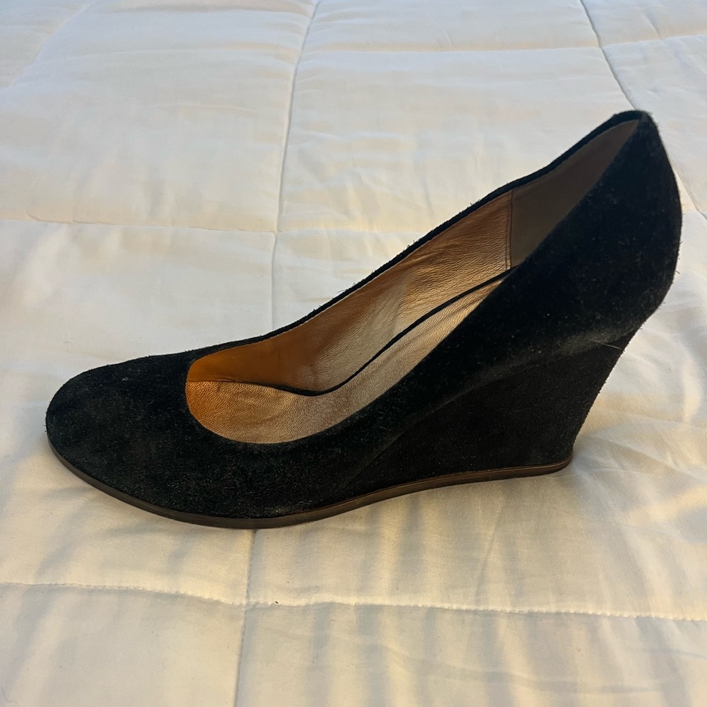 Kate Spade Round Toe Wedge Heel Black Suede Pumps, size 10